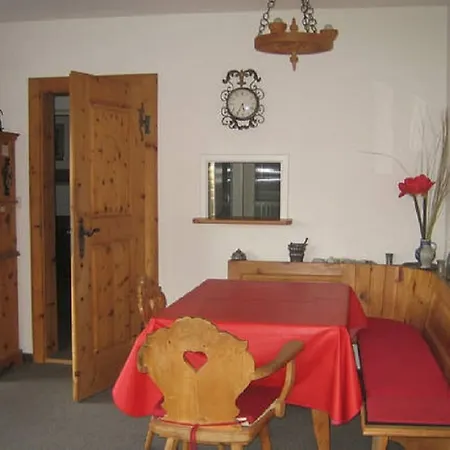 公寓 Cozy In The Swiss Alps 蓬特雷西纳